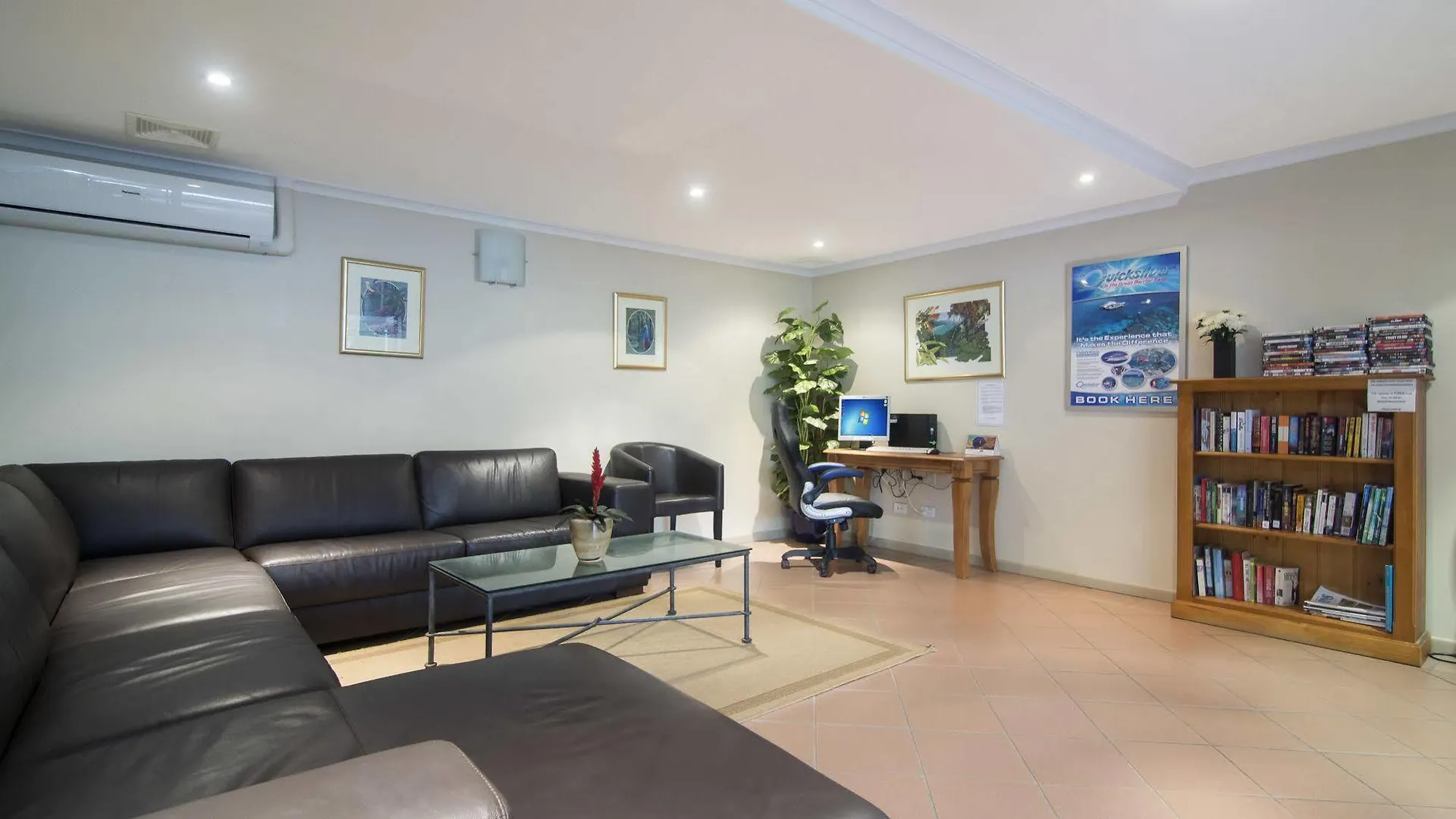 **** Lägenhetshotell Regal Port Douglas Australien