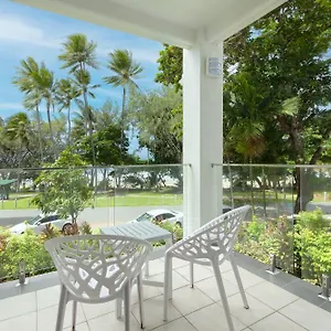 Beaches - Official Onsite Reception & Check In **** Port Douglas