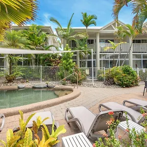 Tropical Nites **** Port Douglas